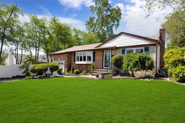 Attached, Backyard, Exterior, Facade, Brick Facade, Ranch