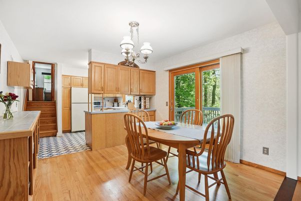 Chandelier, Dining room, Interior, Kitchen, Wood Texture Flooring