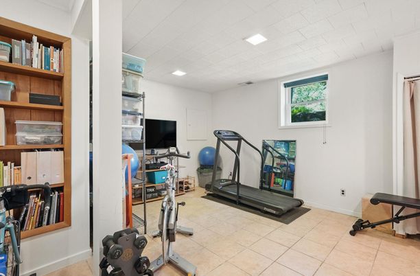 Fitness Equipment, Interior, Recessed Lighting