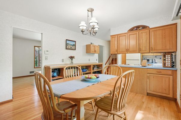 Chandelier, Dining room, Interior, Kitchen, Wood Texture Flooring
