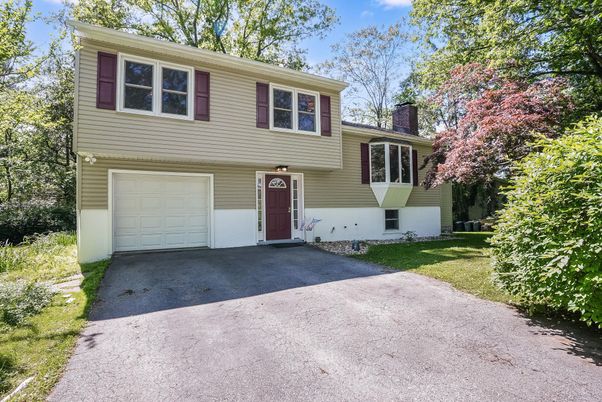 Attached, Exterior, Facade, Raised Ranch