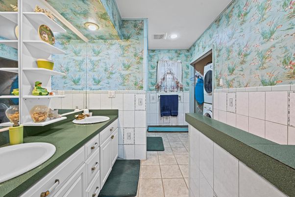 Bathroom, Dual Sink Vanities, Interior, Recessed Lighting, Washer