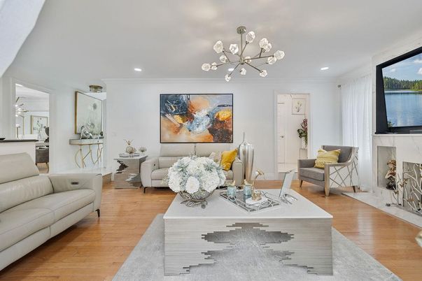 Fireplace, Interior, Living room, Pendant Lights, Recessed Lighting, Wood Texture Flooring