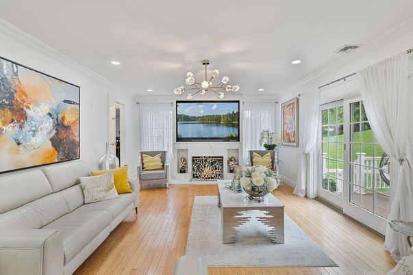 Fireplace, Interior, Living room, Pendant Lights, Recessed Lighting, Wood Texture Flooring