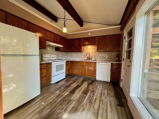 Interior, Kitchen, Pendant Lights, Wood Texture Flooring