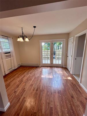 Empty room, Interior, Pendant Lights, Wood Texture Flooring