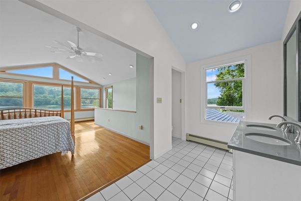 Interior, Recessed Lighting, Water, Wood Texture Flooring