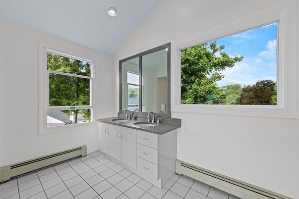 Bathroom, Interior, Recessed Lighting
