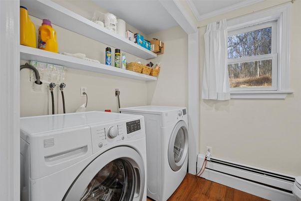 Interior, Washer, Wood Texture Flooring