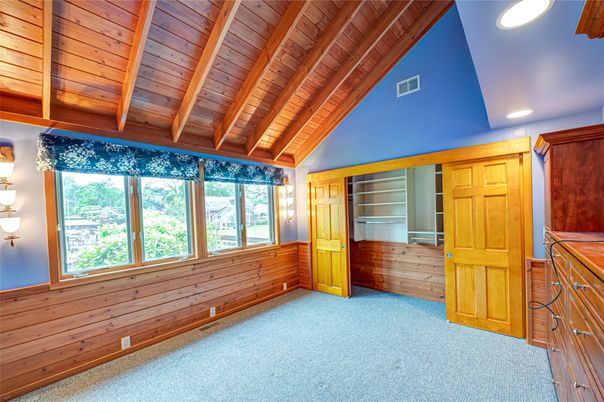 Empty room, Interior, Recessed Lighting, Wooden Beams, Wooden Ceilings, Wooden Walls