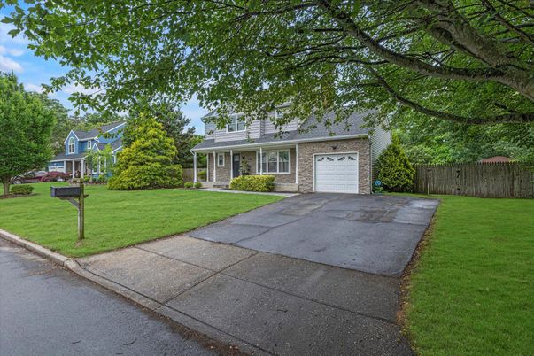 Attached, Exterior, Facade, Brick Facade, Cape Cod