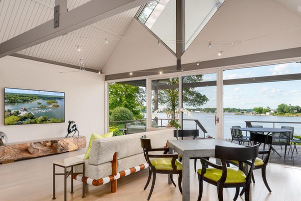 Dining room, Interior, Sun Room, Water, Wood Texture Flooring