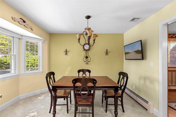 Chandelier, Dining room, Interior