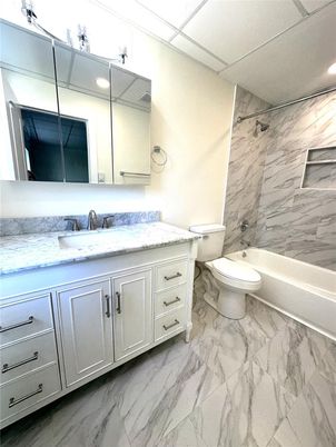 Bathroom, Interior, Marble, Marble Walls, Recessed Lighting