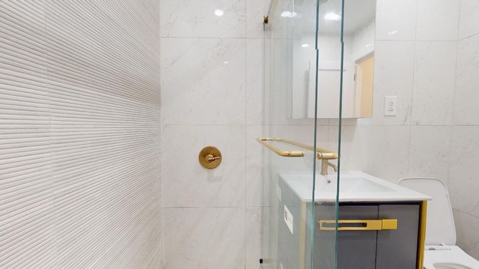 Bathroom, Interior, Recessed Lighting