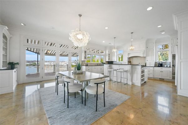 Chandelier, Dining room, Interior, Kitchen, Pendant Lights, Recessed Lighting, Water