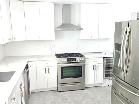 Interior, Kitchen, Stainless Steel Appliances