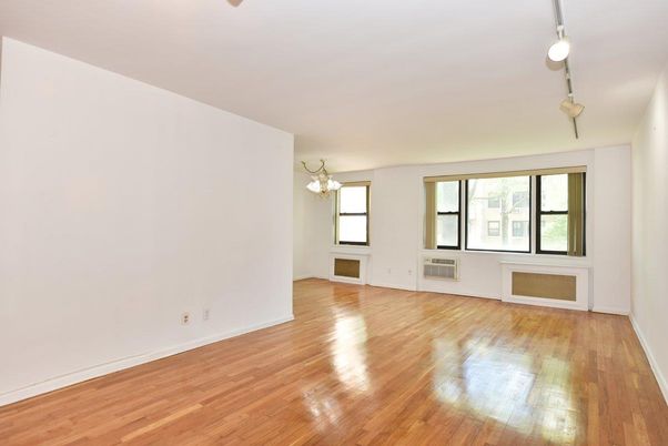Chandelier, Empty room, Interior, Wood Texture Flooring