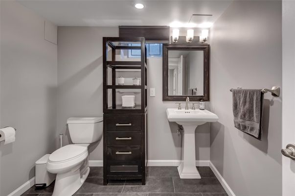 Bathroom, Interior, Recessed Lighting