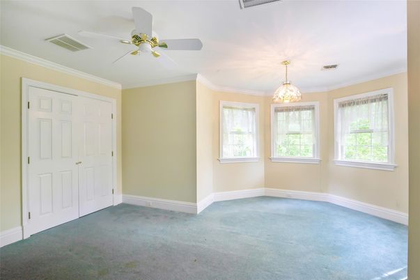 Chandelier, Empty room, Interior