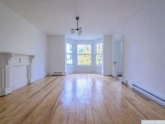 Empty room, Interior, Pendant Lights, Wood Texture Flooring