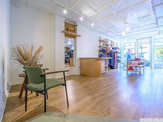 Interior, Pendant Lights, Wood Texture Flooring