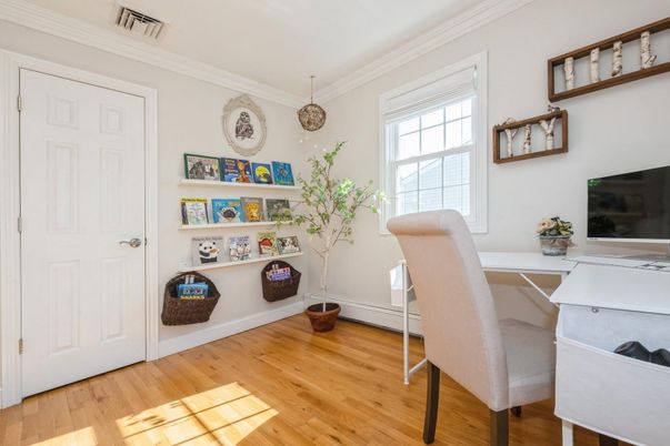 Home Office, Interior, Pendant Lights, Wood Texture Flooring