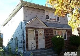 Exterior, Facade, Brick Facade, Cape Cod