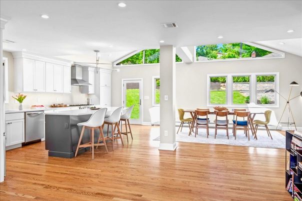 Dining room, Interior, Kitchen, Pendant Lights, Recessed Lighting, Wood Texture Flooring