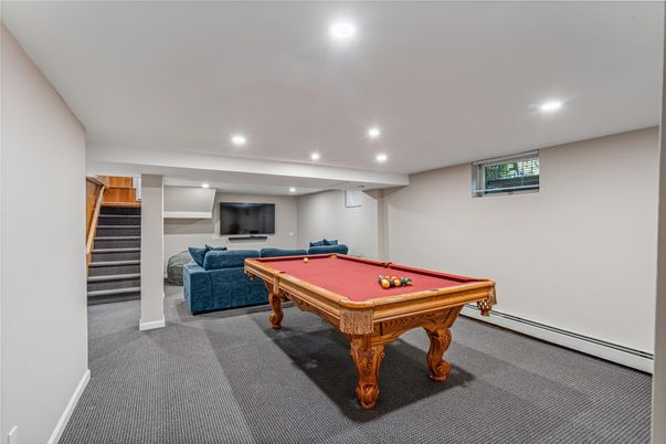 Billiard Table, Game Room, Interior, Recessed Lighting