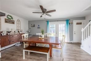 Dining room, Interior, Wood Texture Flooring