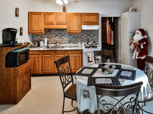 Dining room, Interior, Kitchen, Tile Countertops
