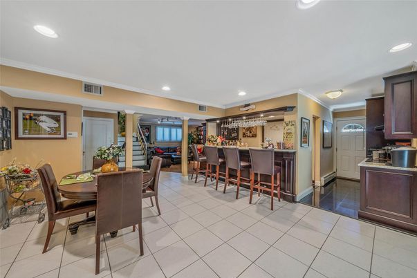 Dining room, Interior, Recessed Lighting