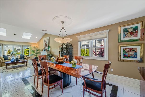Dining room, Interior, Living room, Pendant Lights, Recessed Lighting