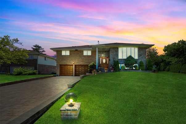 Attached, Backyard, Exterior, Facade, Split Level