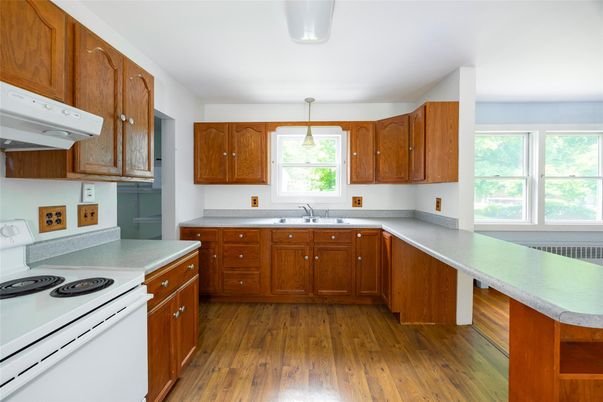 Interior, Kitchen, Pendant Lights, Wood Texture Flooring