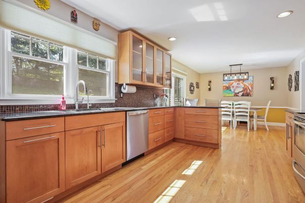 Dining room, Interior, Kitchen, Recessed Lighting, Wood Texture Flooring