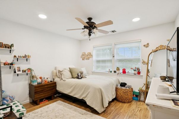 Bedroom, Interior, Recessed Lighting, Water, Wood Texture Flooring