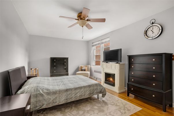 Bedroom, Fireplace, Interior, Wood Texture Flooring