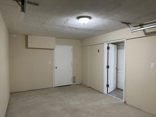 Garage, Interior