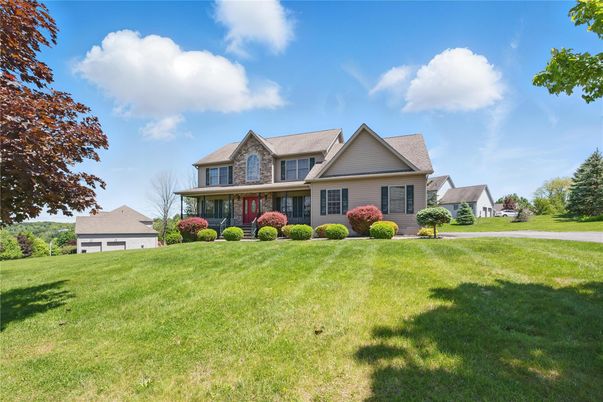 Backyard, Exterior, Facade, Farmhouse