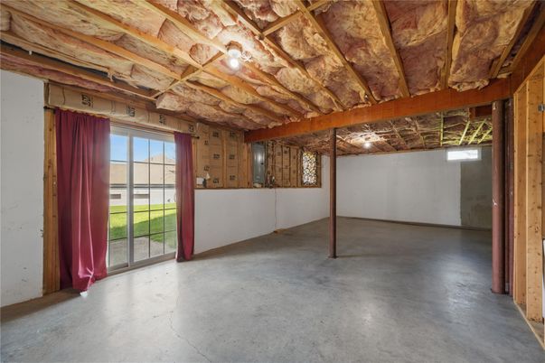 Empty room, Interior, Wooden Beams, Wooden Ceilings, Wooden Walls