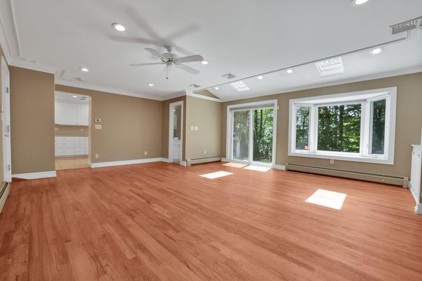 Empty room, Interior, Recessed Lighting, Wood Texture Flooring