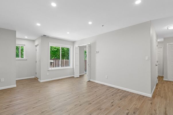Empty room, Interior, Recessed Lighting, Wood Texture Flooring
