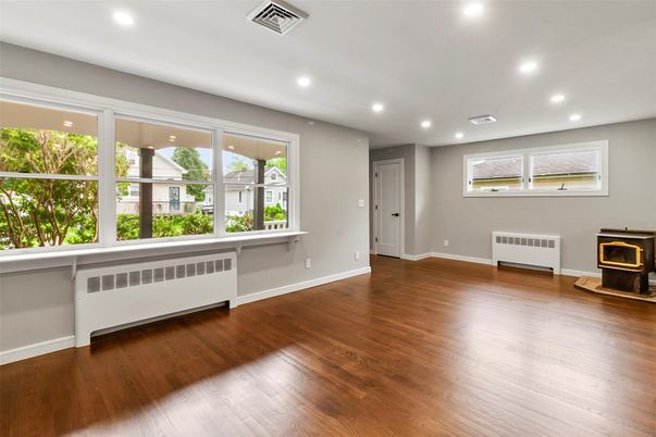 Empty room, Interior, Recessed Lighting, Wood Texture Flooring