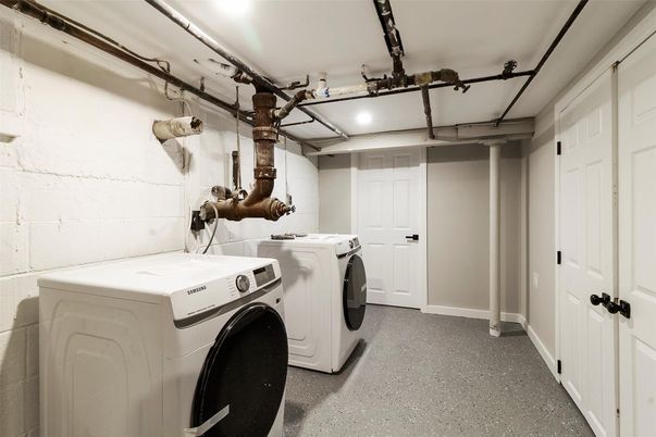 Interior, Washer