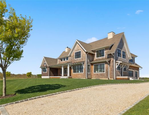 Backyard, Exterior, Facade, Brick Traditional