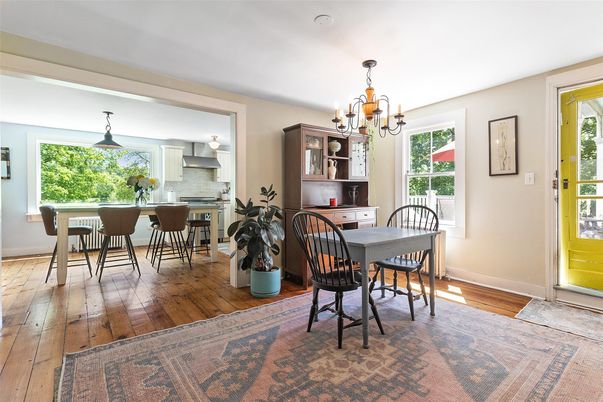 Chandelier, Dining room, Interior, Kitchen, Stainless Steel Appliances, Wood Texture Flooring