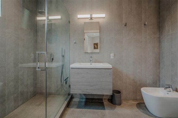 Bathroom, Dual Sink Vanities, Free Standing Baths, Glass Shower, Interior
