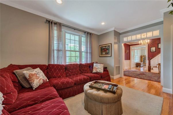 Chandelier, Interior, Living room, Pendant Lights, Recessed Lighting, Wood Texture Flooring
